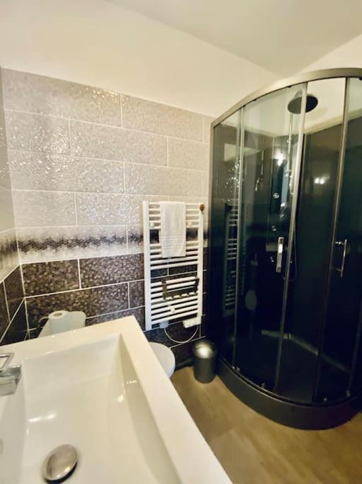 Nouveau : Hyper Centre De Vichy T1 Bis Charmant Екстериор снимка